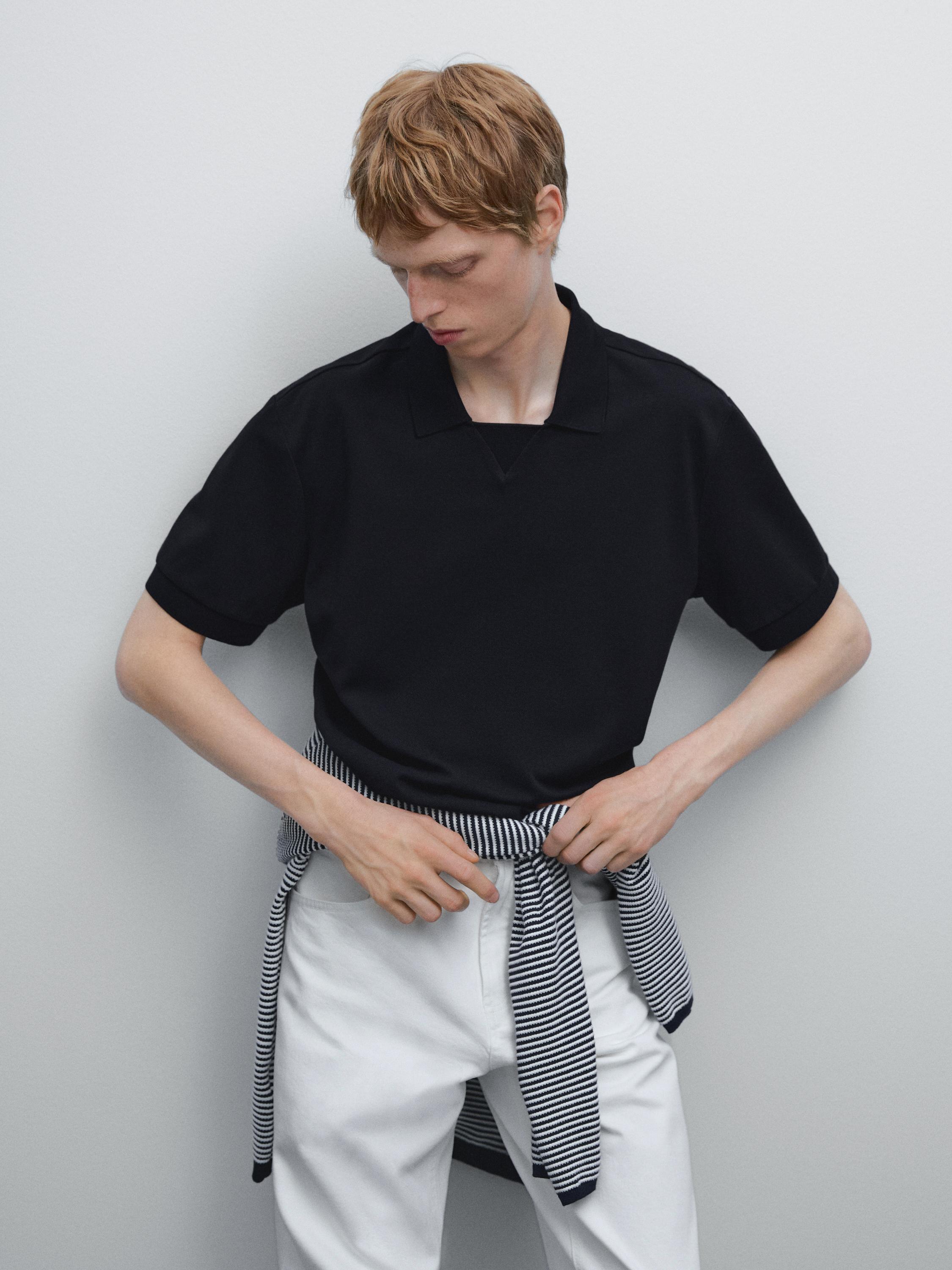 Short sleeve micro-textured polo shirt